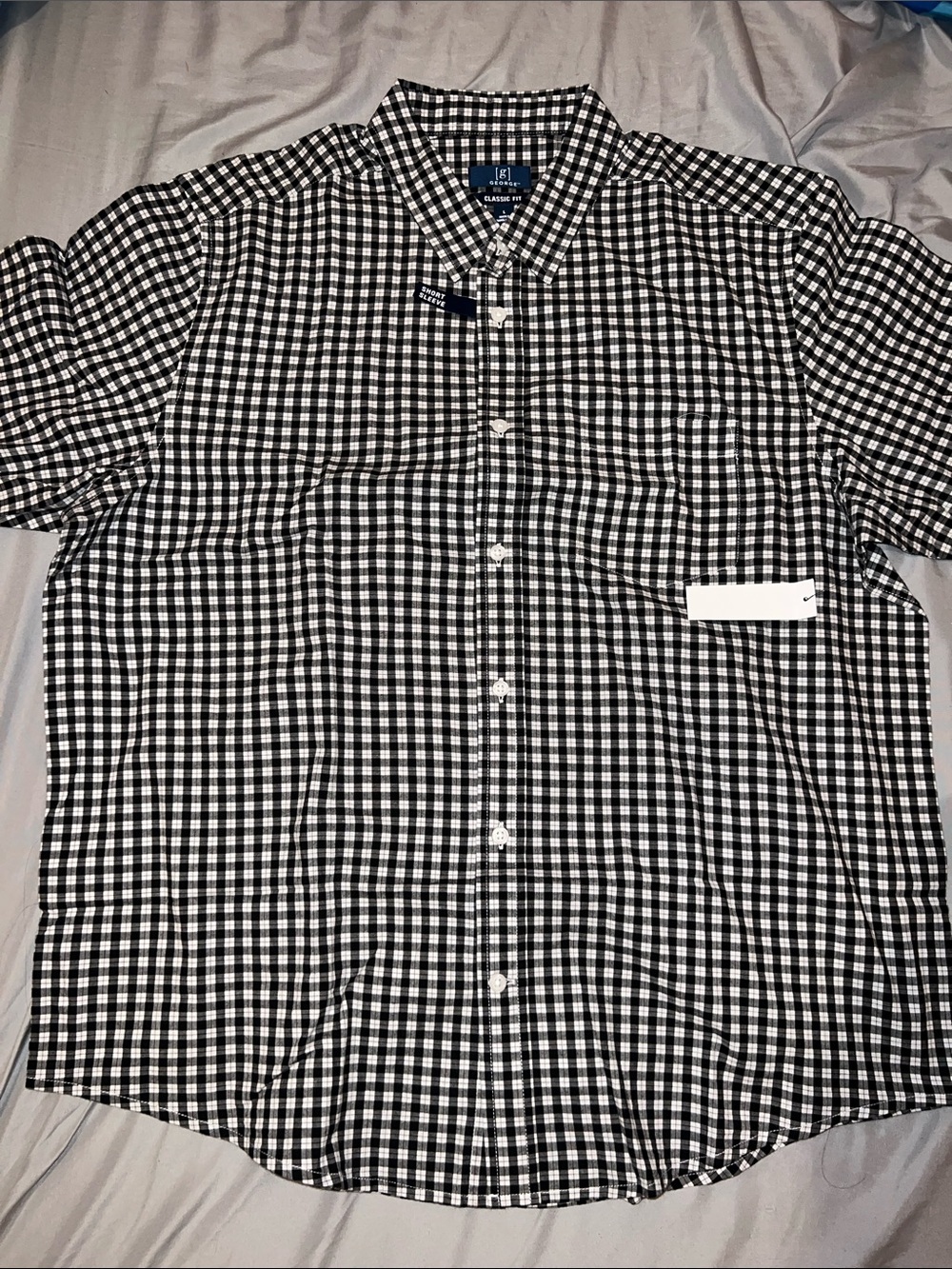 Men’s button-down T-shirt